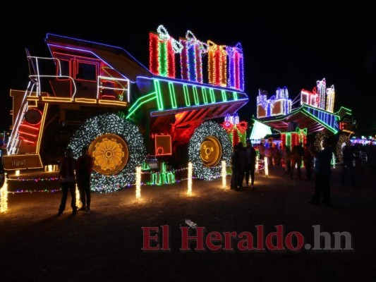 La inauguración de la luminosa Villa Navideña 2019 en 13 fotos