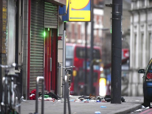 De 'naturaleza islamista' y con una bomba 'falsa': Detalles del ataque en Londres