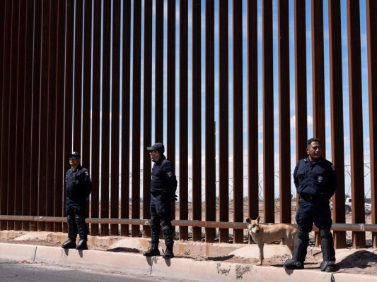 Así fue la visita de Donald Trump a la frontera en Calexico, California