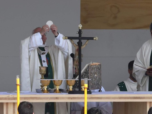 Así fue la multitudinaria misa que ofreció el Papa Francisco en el parque O'Higgins de Chile