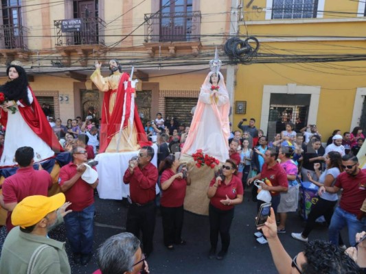 Feligresía católica celebra las 'carreritas de San Juan' este Domingo de Resurección en la capital