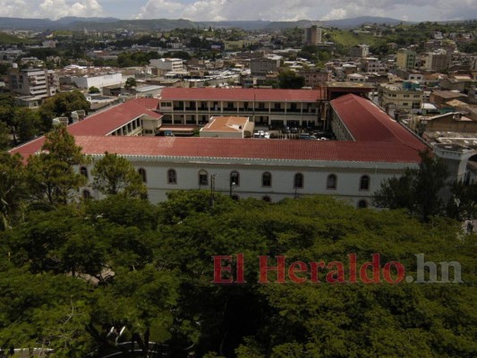 ¿A quiénes abarcaría la Ley de protección a exfuncionarios que pretende aprobar el Congreso Nacional saliente? (FOTOS)