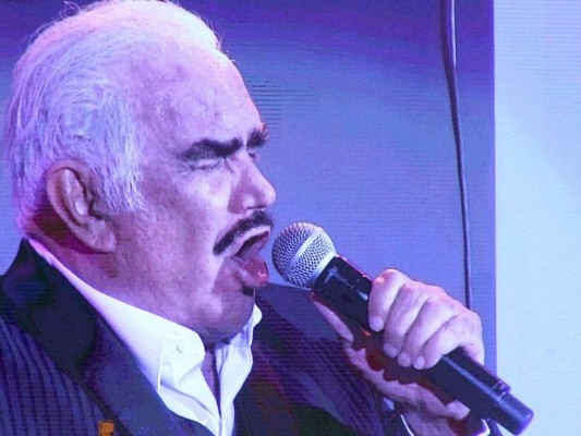 Con lágrimas y serenata al lado de la Virgen de Guadalupe : así despidieron a Vicente Fernández, el ídolo de las rancheras