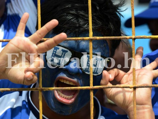 La mejores fotos de Honduras contra Canadá por el pase a la hexagonal