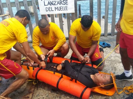 Fotos: Así entrenan los nuevos salvavidas del cuerpo de Bomberos para Semana Santa