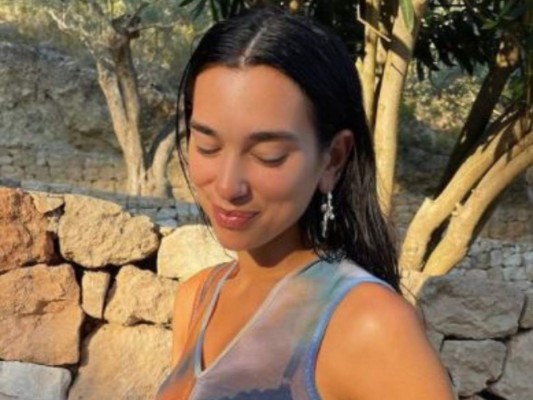 15 datos que no conocías de Dua Lipa, quien hoy cumple 26 años (FOTOS)