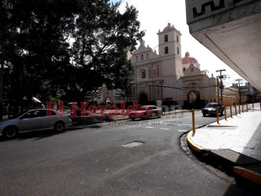 FOTOS: Restricciones por la pandemia dejan silencio y quietud en Tegucigalpa