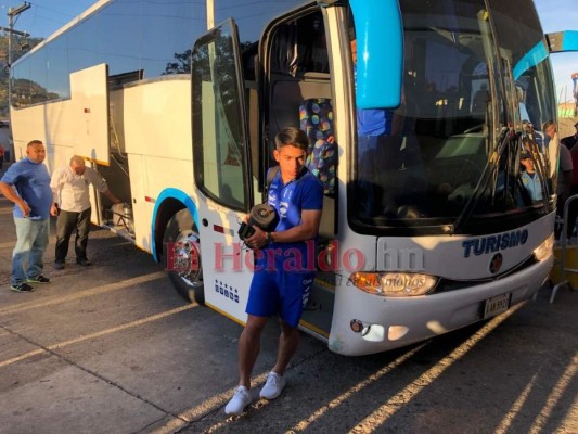 FOTOS: Así fue la llegada de Honduras al Estadio Nacional para enfrentar a Puerto Rico