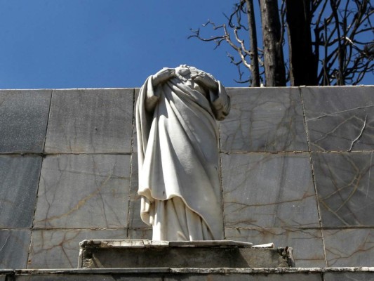 En abandono el Cementerio General de Tegucigalpa