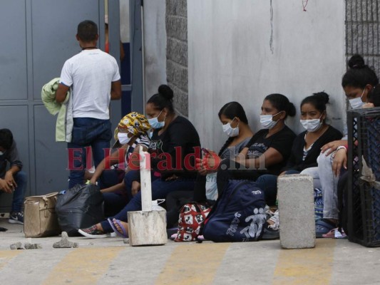 FOTOS: Restricciones por la pandemia dejan silencio y quietud en Tegucigalpa