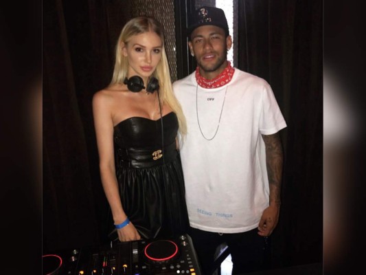 Casey Kiss, la hermosa DJ que animó la fiesta privada del Barcelona en Nueva York