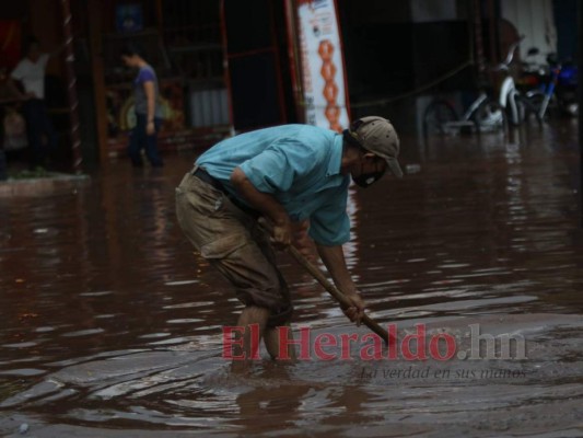 FOTOS: El caos provocado por las lluvias en la populosa Kennedy