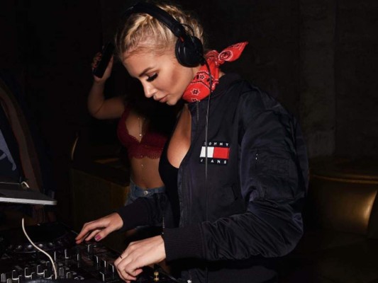 Casey Kiss, la hermosa DJ que animó la fiesta privada del Barcelona en Nueva York