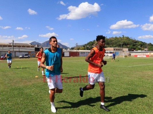 FOTOS: Llenazo en Danlí para el partido Real de Minas vs Olimpia