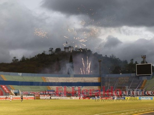 El abrazo entre Troglio y Vázquez y la bronca de Rubilio: las imágenes que dejó el Olimpia-Motagua