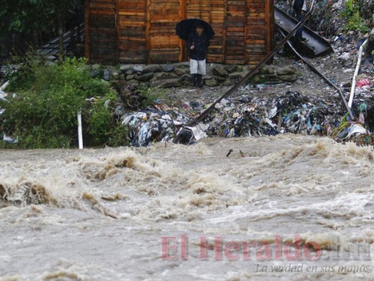 Centroamérica devastada al solo ingresar la tormenta Iota a la región (FOTOS) 