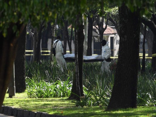 Más de 100 casquillos de bala: impactantes fotos tras emboscada a jefe de policía en México  