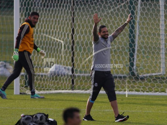 Así fue la visita de Maluma al entrenamiento de la Selección de México