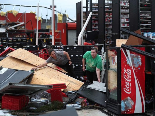 Dolor y devastación por el huracán Laura en el sur de EEUU (FOTOS)