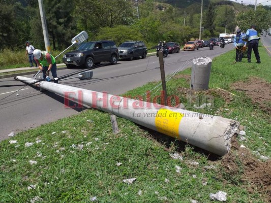 Fotos: Así quedó la escena del aparatoso accidente en el anillo periférico