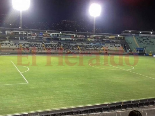 FOTOS: Así es el ambiente de la afición de las águilas previo al encuentro con Tauro