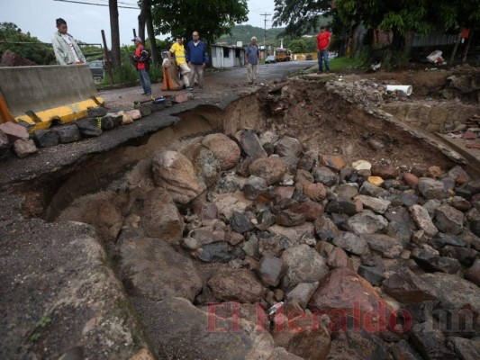 FOTOS: Crecida de ríos por lluvias mantienen en alerta a la capital