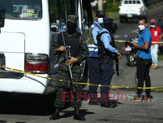 En imágenes: El drama de familiares de conductor asesinado este jueves en la capital  