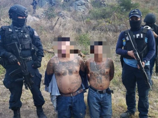 Armas, drogas y sicarios, lo encontrado en el campamento de la MS (Fotos)