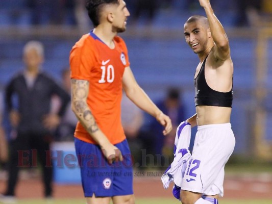 FOTOS: Así fue la eufórica celebración de Jonathan Rubio tras anotarle a Chile