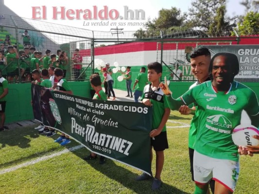 FOTOS: El sentido homenaje del Marathón a Walter 'Pery' Martínez