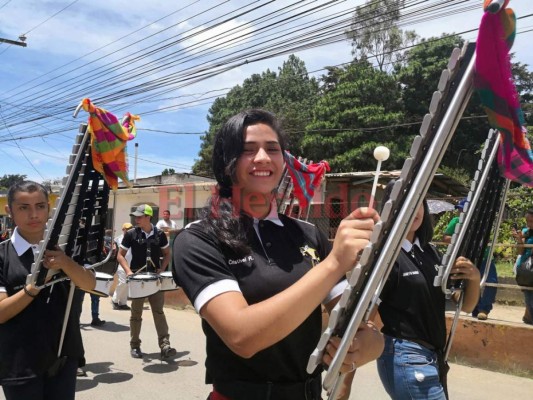 Belleza, arte y colorido en el Festival del choro y el vino lenca en Honduras