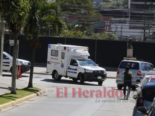 FOTOS: Trasladan primeros pacientes al hospital móvil de Tegucigalpa