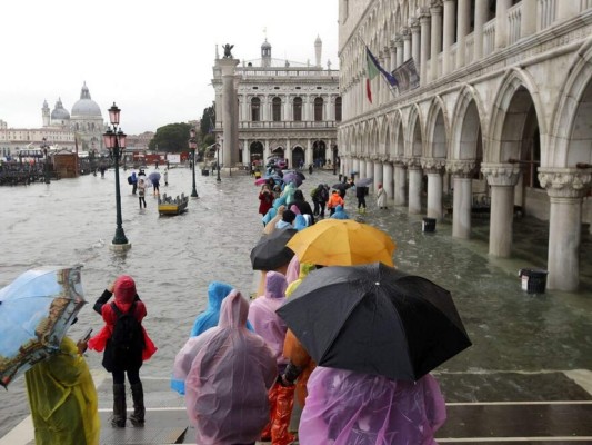 FOTOS: Así es el día a día en Venecia luego de históricas inundaciones