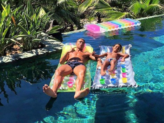 Sol, mar y familia en las vacaciones de Cristiano Ronaldo