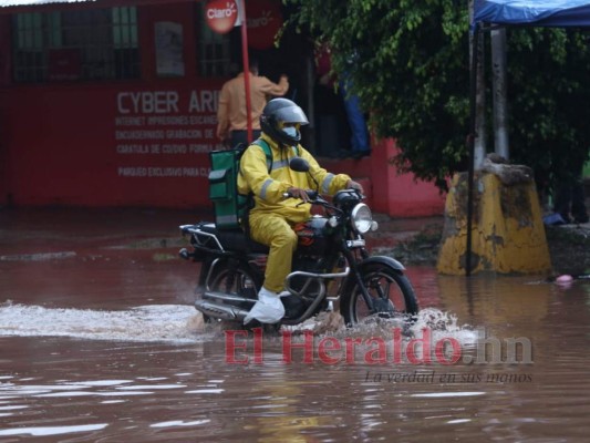 FOTOS: El caos provocado por las lluvias en la populosa Kennedy