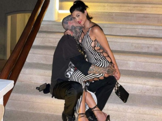 Los detalles del compromiso entre Kourtney Kardashian y Travis Barker (Fotos)  