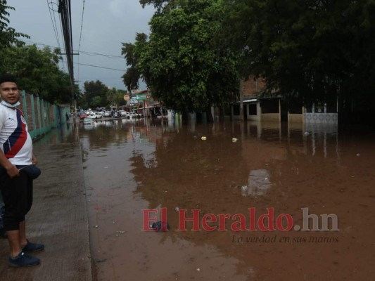 FOTOS: El caos provocado por las lluvias en la populosa Kennedy