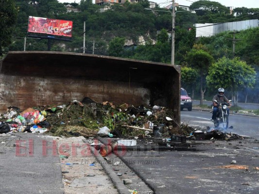 Las fotos no vistas de los saqueos en la capital de Honduras