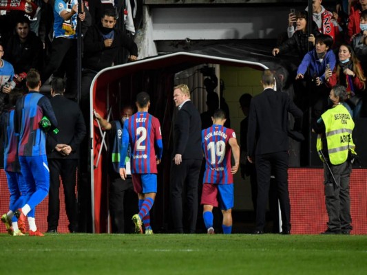 Los 14 meses caóticos de Ronald Koeman en el Barcelona (Fotos)