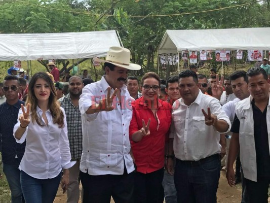 FOTOS: Así votaron las figuras políticas en distintos puntos de Honduras