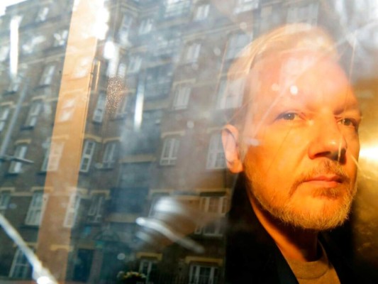 Cinco cosas que hay que saber sobre Julian Assange y WikiLeaks   