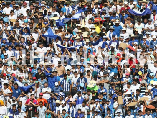 La mejores fotos de Honduras contra Canadá por el pase a la hexagonal