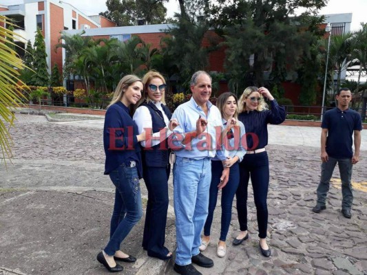 Así ha cambiado el alcalde Nasry 'Tito' Asfura desde su niñez hasta la actualidad (FOTOS)