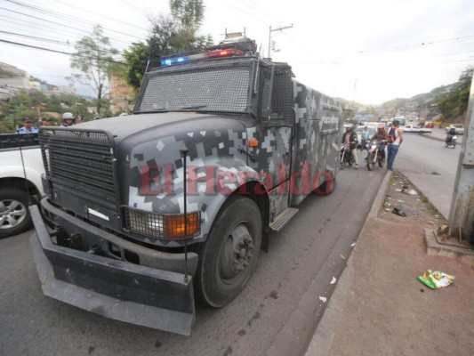 Resguardo militar y presencia policial en las calles capitalinas para desalojar protestas