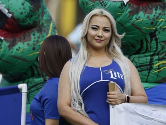 De infarto: Estas son las chicas que adornaron el partido entre Marathón y Motagua