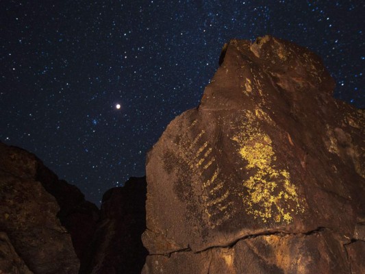 Las impresionantes imágenes que dejó el eclipse lunar