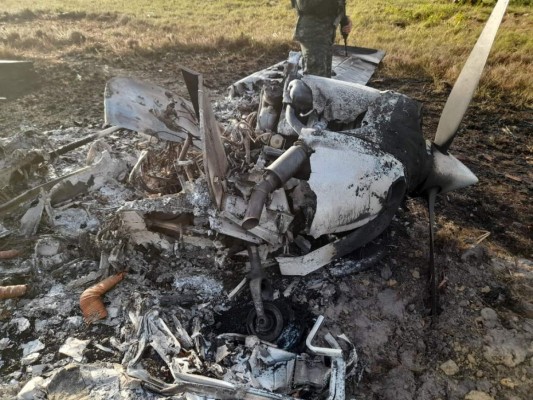 Completamente destruida hallan narcoavioneta detectada en Tabacunta, Gracias a Dios (FOTOS)