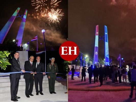 FOTOS: Así fue la inauguración del 'Monumento Obelisco Bicentenario'