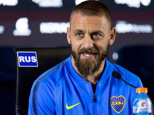 FOTOS: Así fue la presentación de Daniele De Rossi en el Boca Juniors de Argentina