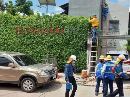 En imágenes: Tras hurto, cortan la energía eléctrica en exclusivas colonias de la capital